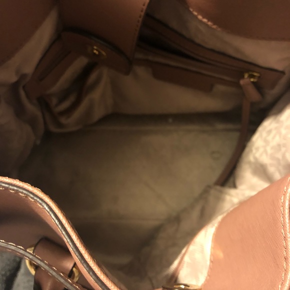 Mauve color authentic Michael Kors bag and wallet - Picture 2 of 6